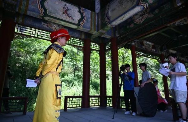 证券配资的条件 对影视行业进行松绑，为何能带动整个社会的预期？