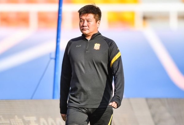 配资的好处 池忠国离开国安队后，本赛季能落叶归根回延边效力吗？引发热议