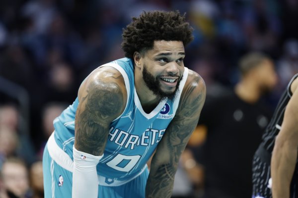 配资导航网 正负值-29最低！布里奇斯12中5拿到15分2板1助